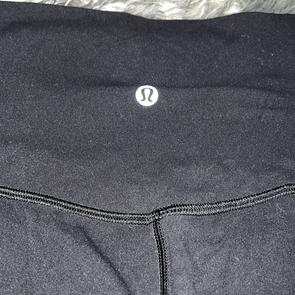Lululemon legging - Picture 3 of 3